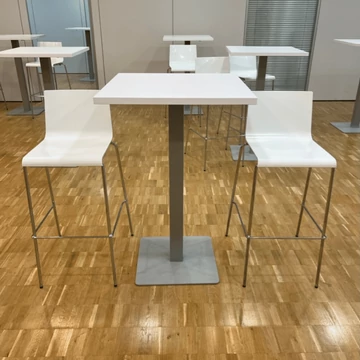 Glasgow Koktélasztal